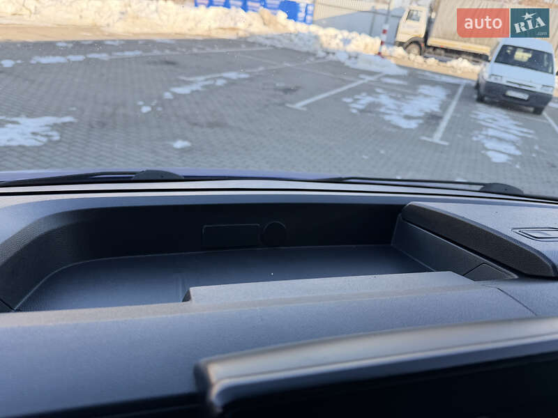 Грузовой фургон Renault Master 2022 в Дубно