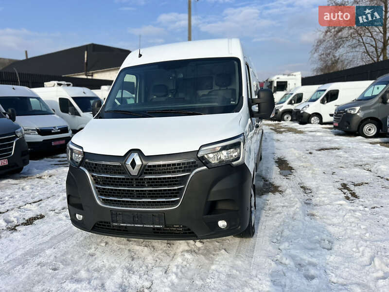 Вантажний фургон Renault Master 2021 в Хусті