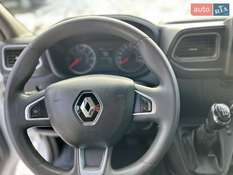 Вантажний фургон Renault Master 2021 в Хусті