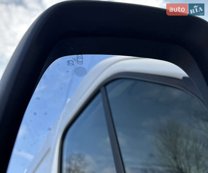 Вантажний фургон Renault Master 2021 в Хусті