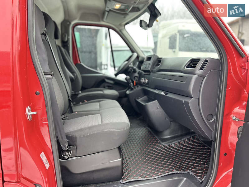 Вантажний фургон Renault Master 2024 в Хусті