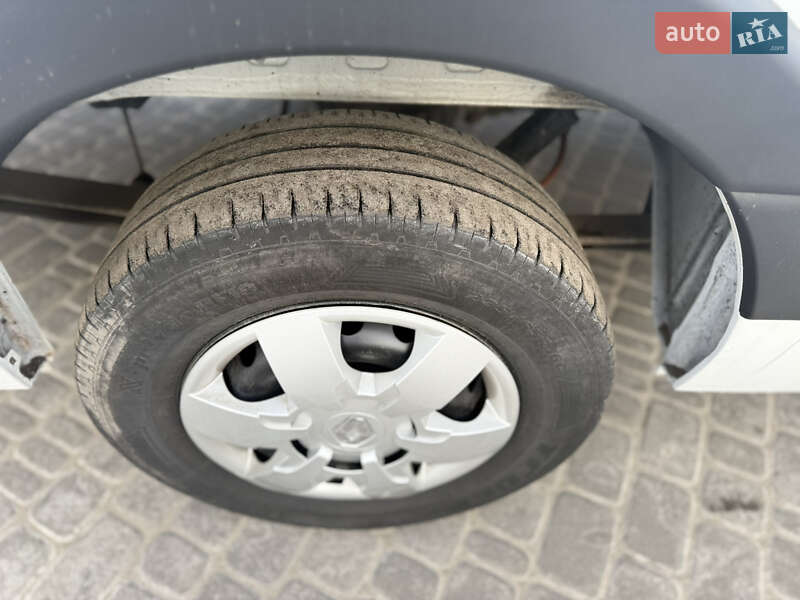 Вантажний фургон Renault Master 2020 в Дніпрі