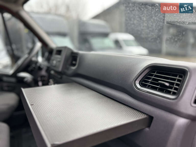 Грузовой фургон Renault Master 2024 в Хусте