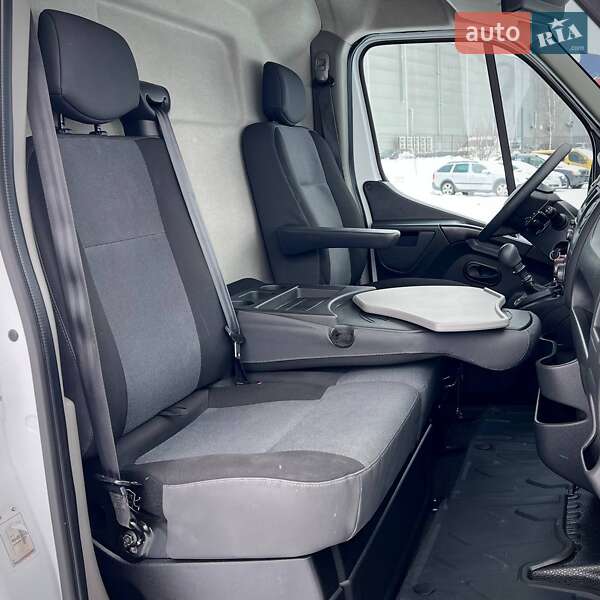 Вантажний фургон Renault Master 2019 в Києві