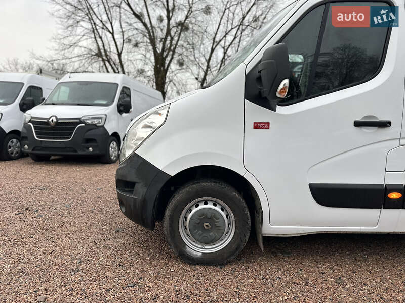 Вантажний фургон Renault Master 2019 в Рівному