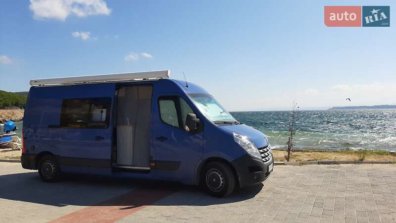 Дом на колесах Renault Master 2012 в Луцке