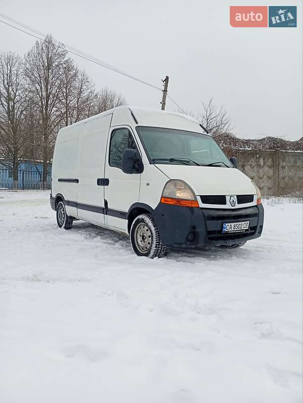 Вантажний фургон Renault Master 2003 в Умані