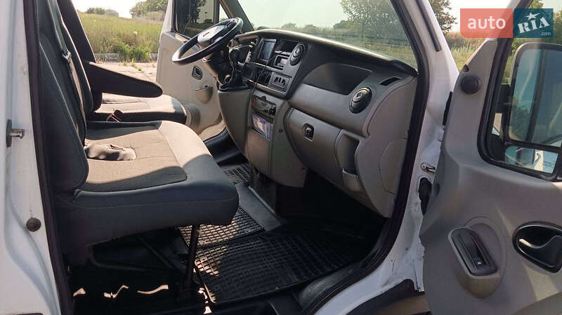 Грузовой фургон Renault Master 2005 в Одессе