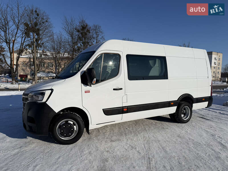 Грузопассажирский фургон Renault Master 2020 в Дубно