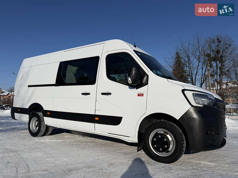 Грузопассажирский фургон Renault Master 2020 в Дубно