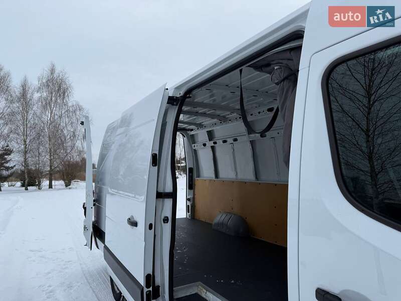 Грузовой фургон Renault Master 2021 в Днепре