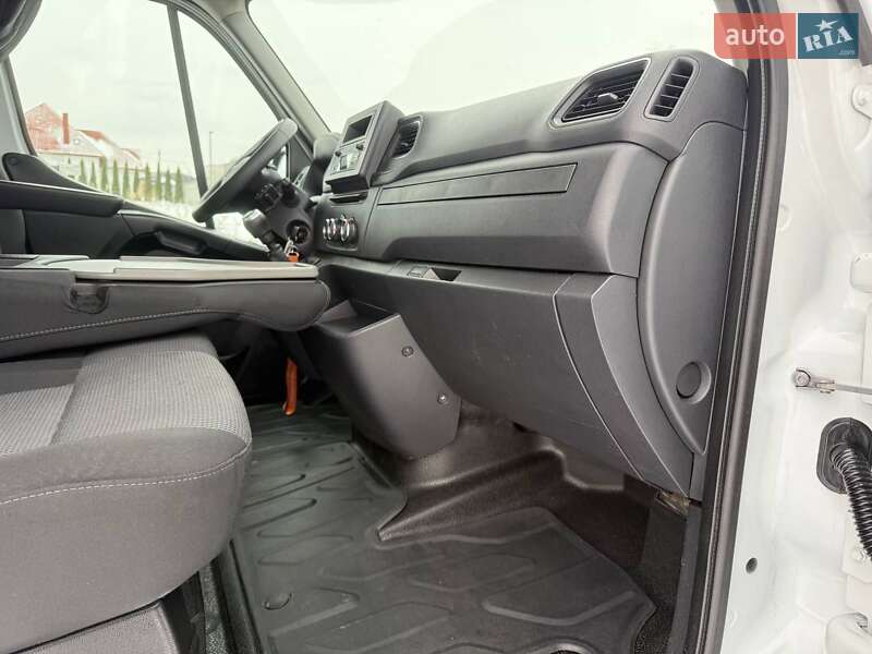 Грузовой фургон Renault Master 2021 в Днепре