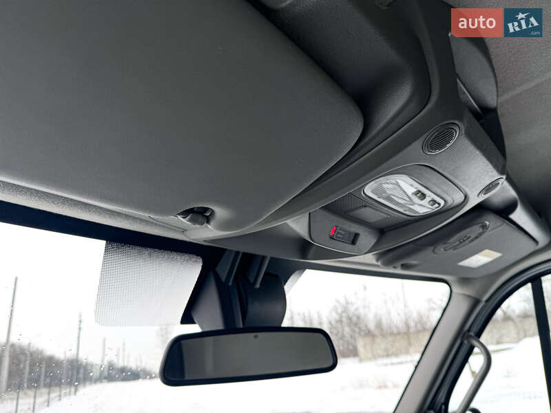 Микроавтобус грузовой (до 3,5т) Renault Master 2020 в Киеве