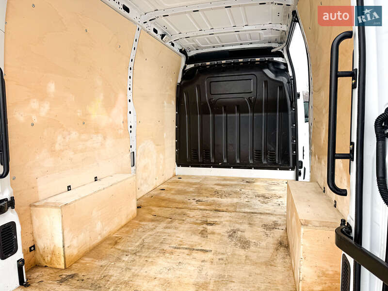 Микроавтобус грузовой (до 3,5т) Renault Master 2020 в Киеве