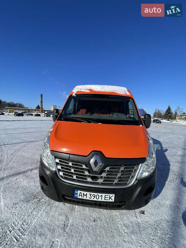 Мінівен Renault Master 2016 в Житомирі