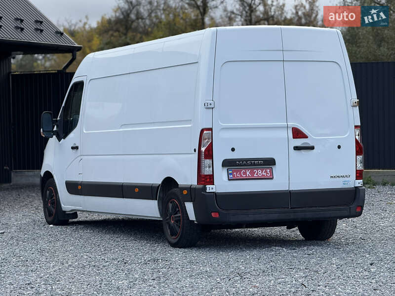 Грузовой фургон Renault Master 2017 в Дрогобыче