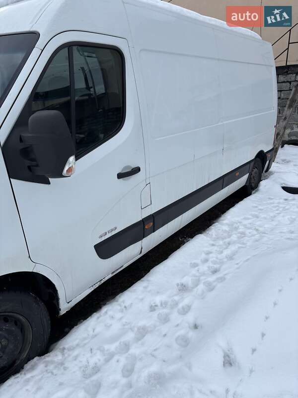 Вантажний фургон Renault Master 2013 в Івано-Франківську