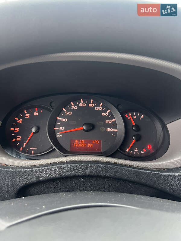 Вантажний фургон Renault Master 2015 в Луцьку