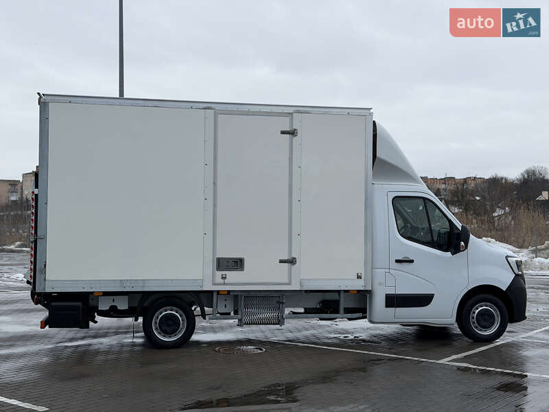 Вантажний фургон Renault Master 2021 в Дубні