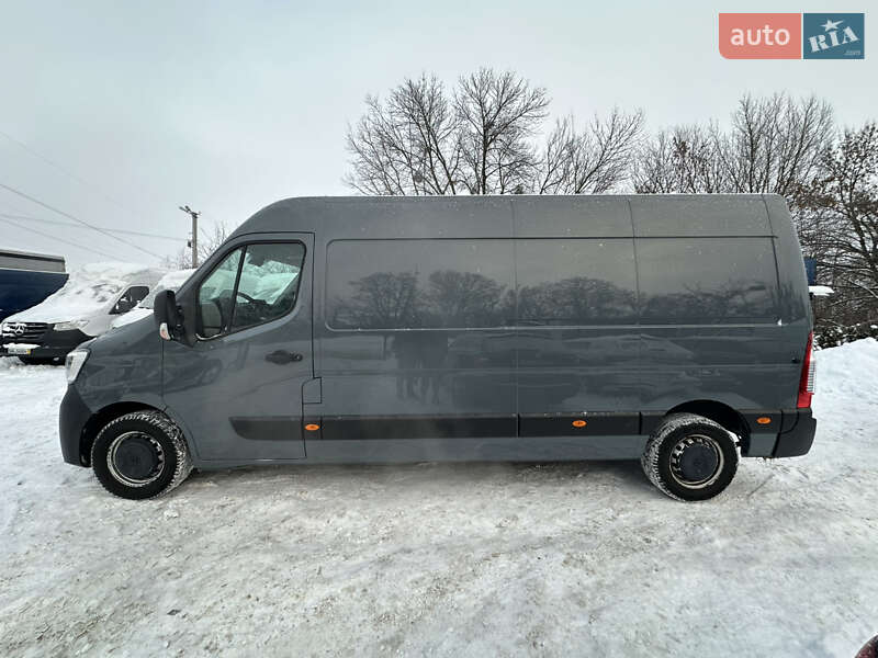 Вантажний фургон Renault Master 2022 в Рівному
