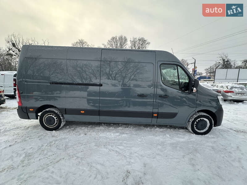 Вантажний фургон Renault Master 2022 в Рівному
