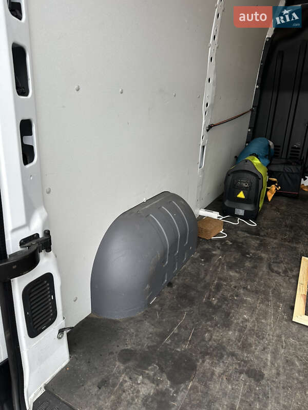 Грузовой фургон Renault Master 2018 в Киеве