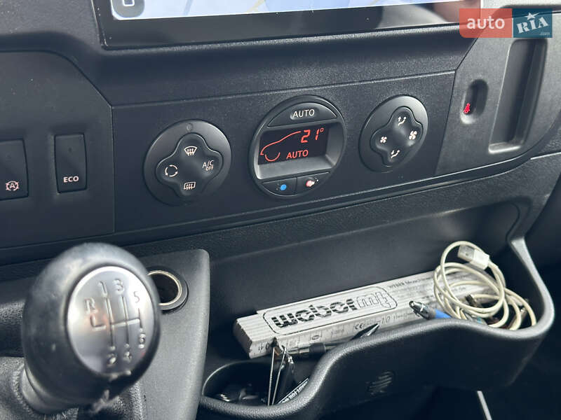 Грузовой фургон Renault Master 2018 в Киеве