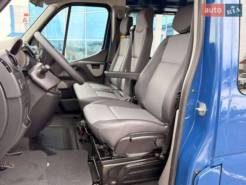 Микроавтобус Renault Master 2015 в Киеве фото 24 Микроавтобус Renault Master 2015 в Киеве