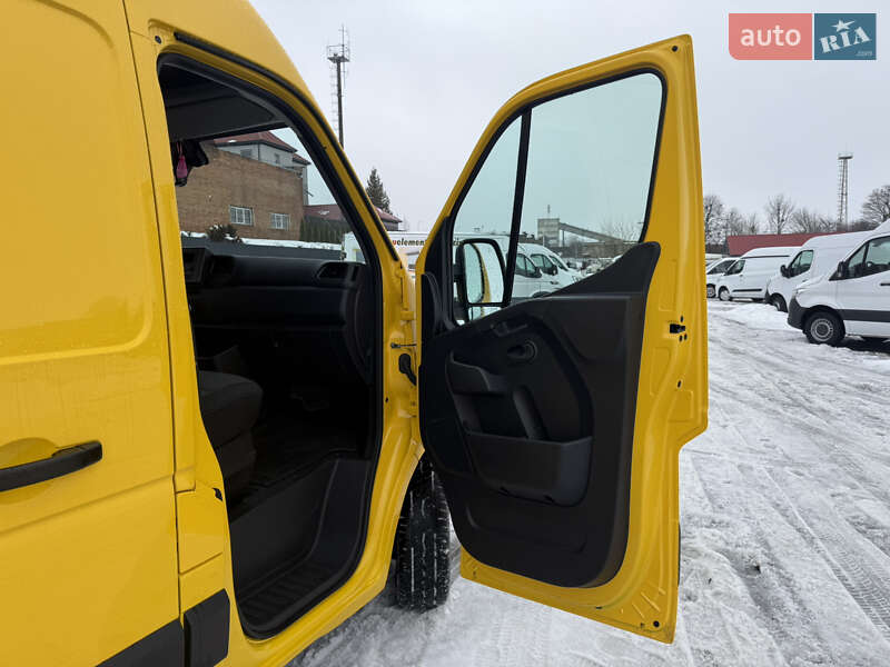 Вантажний фургон Renault Master 2022 в Луцьку