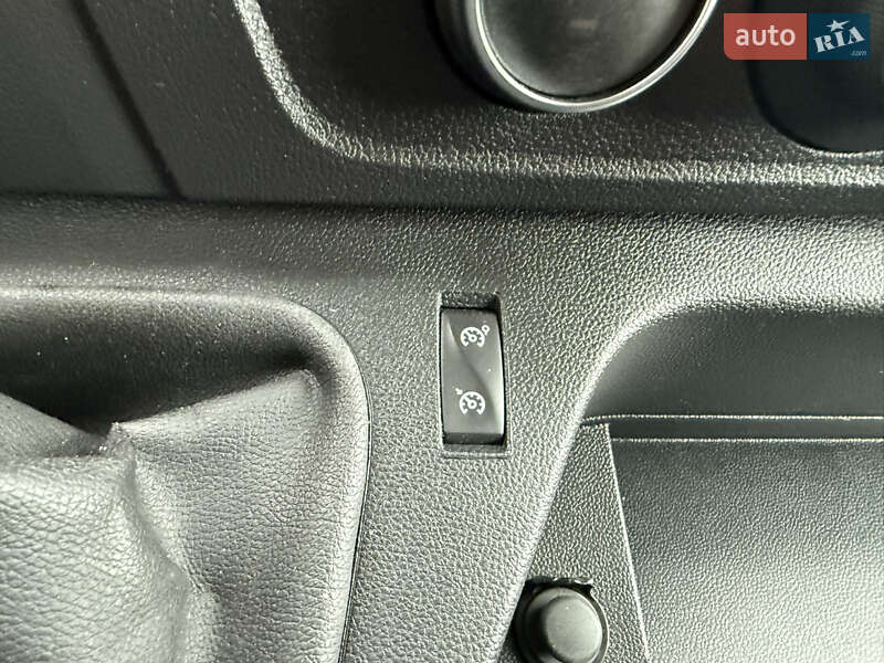 Вантажний фургон Renault Master 2022 в Луцьку