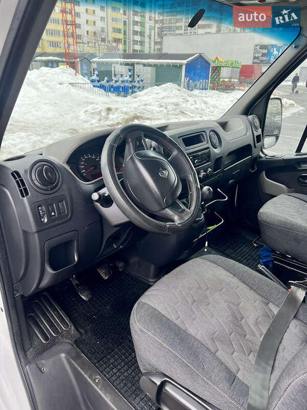 Вантажний фургон Renault Master 2013 в Івано-Франківську