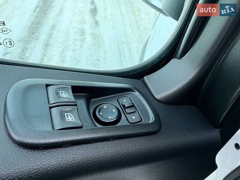 Грузовой фургон Renault Master 2022 в Киеве