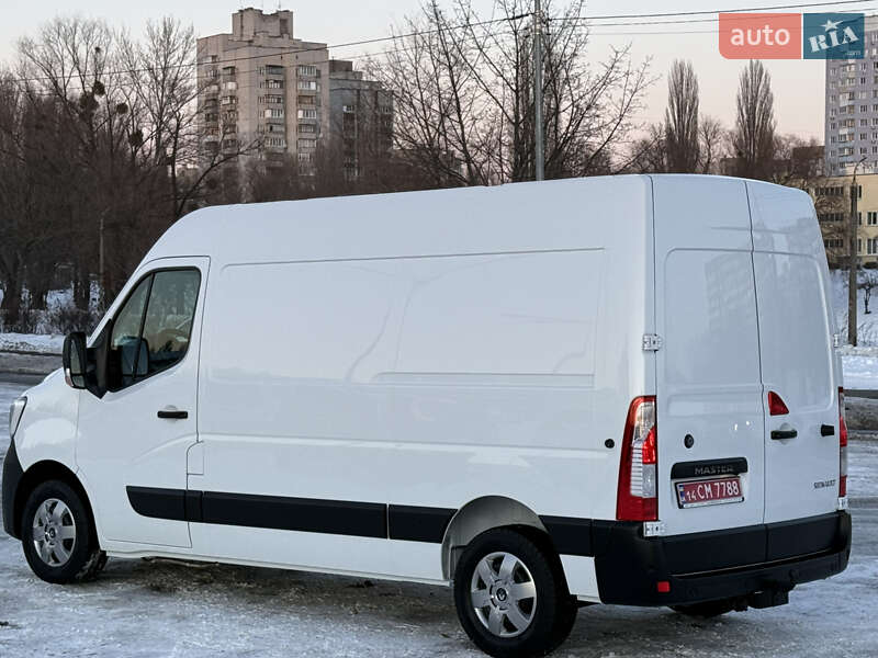 Грузовой фургон Renault Master 2022 в Киеве