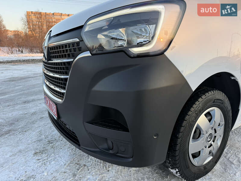 Грузовой фургон Renault Master 2022 в Киеве