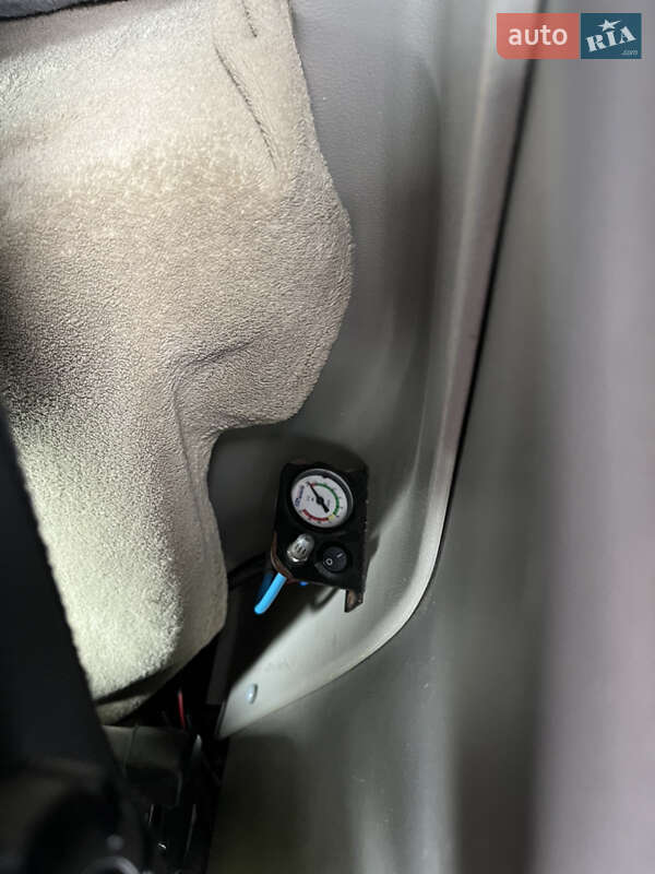 Евакуатор Renault Master 2016 в Львові