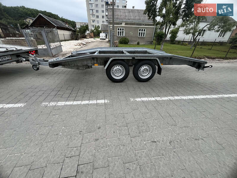 Евакуатор Renault Master 2016 в Львові