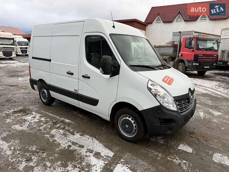 Грузовой фургон Renault Master 2017 в Тячеве