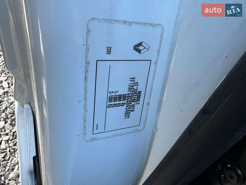 Вантажний фургон Renault Master 2016 в Радехові