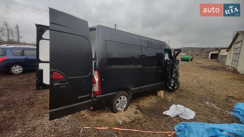 Грузопассажирский фургон Renault Master 2015 в Черновцах