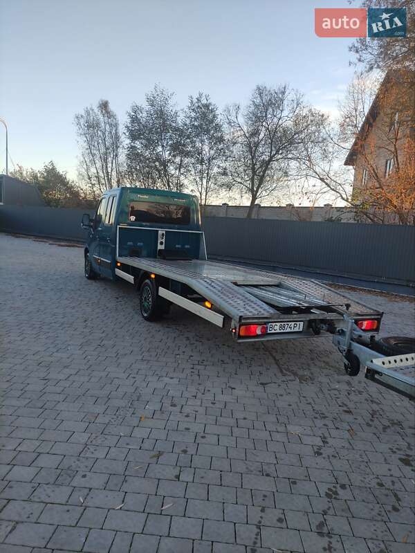Автовоз Renault Master 2015 в Львові