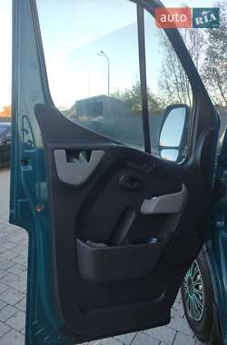 Автовоз Renault Master 2015 в Львові