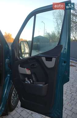 Автовоз Renault Master 2015 в Львові
