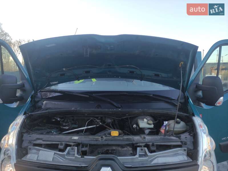 Автовоз Renault Master 2015 в Львові