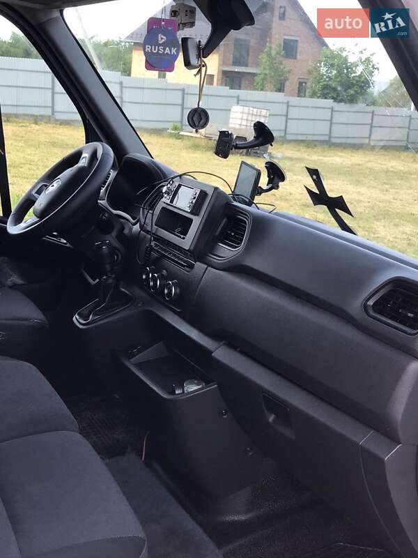 Тентованый Renault Master 2024 в Мостиске