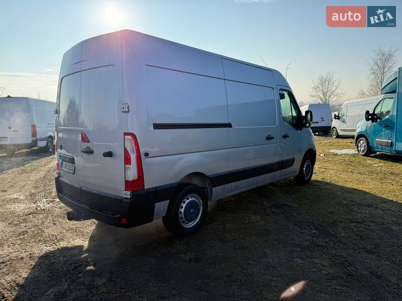 Вантажний фургон Renault Master 2016 в Дубні