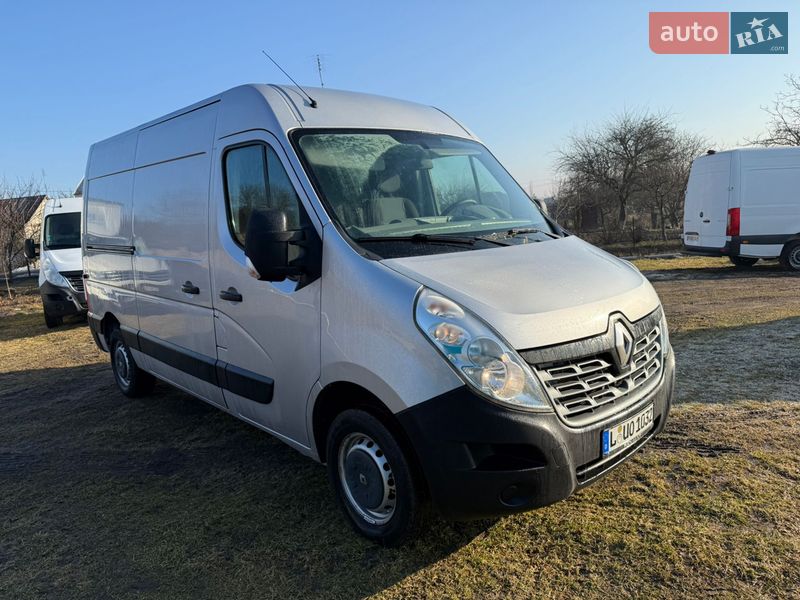 Вантажний фургон Renault Master 2016 в Дубні