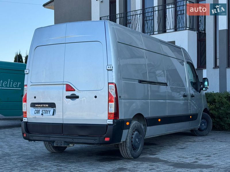 Вантажний фургон Renault Master 2019 в Стрию