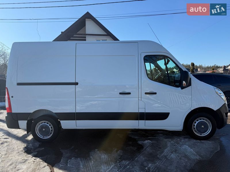 Вантажний фургон Renault Master 2016 в Житомирі