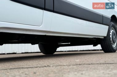 Грузопассажирский фургон Renault Master 2017 в Киеве