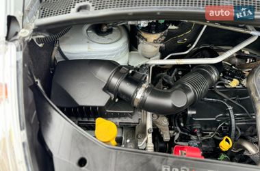 Грузопассажирский фургон Renault Master 2017 в Киеве